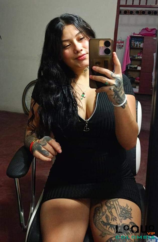 Putas Bogotá: Hola mis amores mi nombre es Karla soy una chica divertida atractiva y muy since