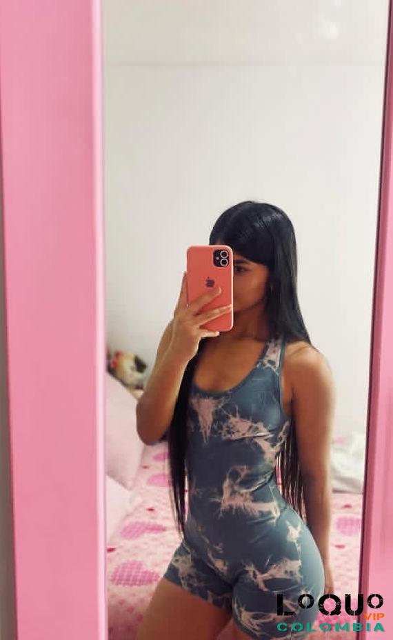 Putas Santander: Soy. Una chica apretadita en la cama quiero perder mi virginidad