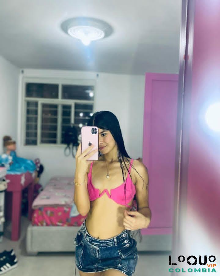 Putas Santander: Soy. Una chica apretadita en la cama quiero perder mi virginidad