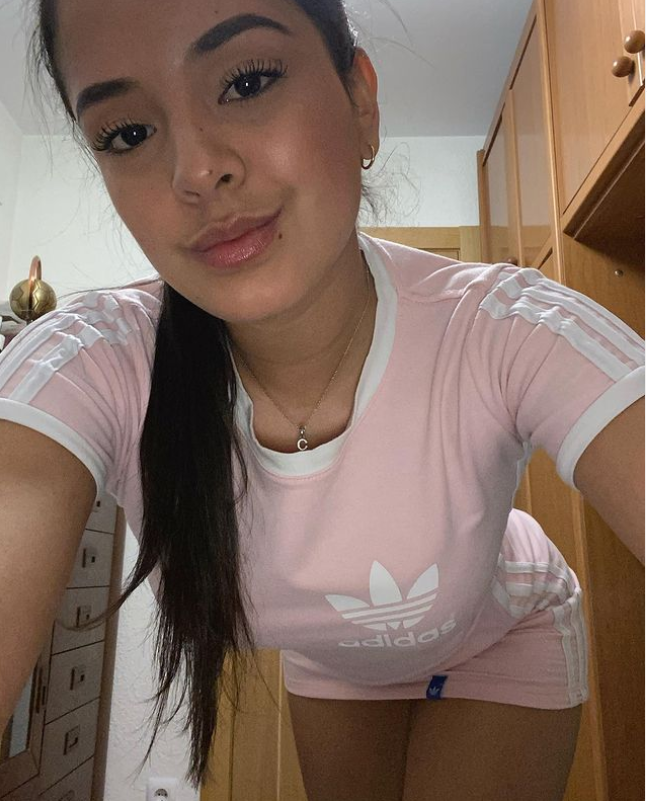 Putas Casanare: Soy una chica muy ardiente y caliente dispuesta a sacarte de tu rutina